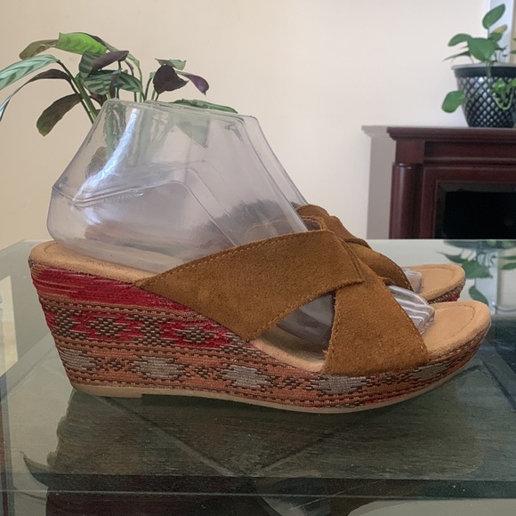 🔥1/2 of Summer Sale!🔥 MINNETONKA WOMEN'S KYLIE SANDAL - Picture 3 of 11